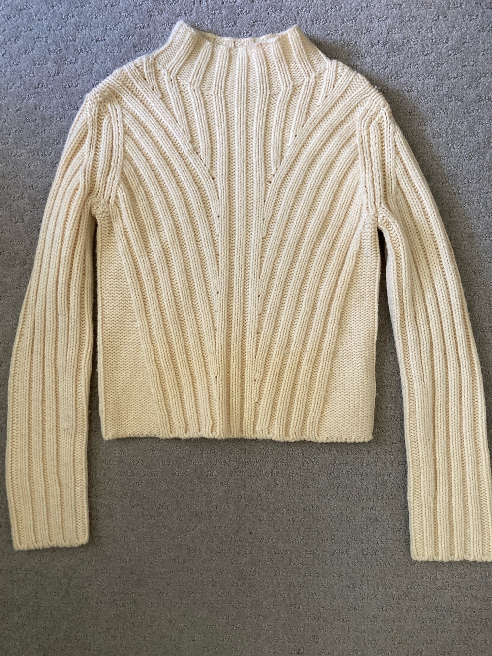 Vince cream Rib Transfer Crew Neck sweater, XXS.